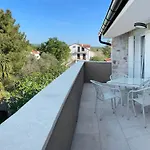 Private House Soulset With Garden And Pool Near In Malinska, Krk 말린스카