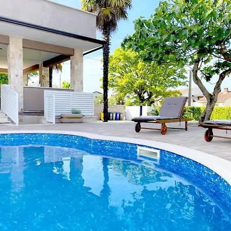 Βίλα Private House Soulset With Garden And Pool Near In Malinska, Krk Malinska