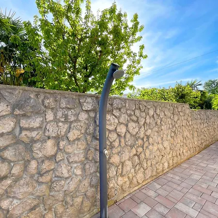 Βίλα Private House Soulset With Garden And Pool Near In Malinska, Krk