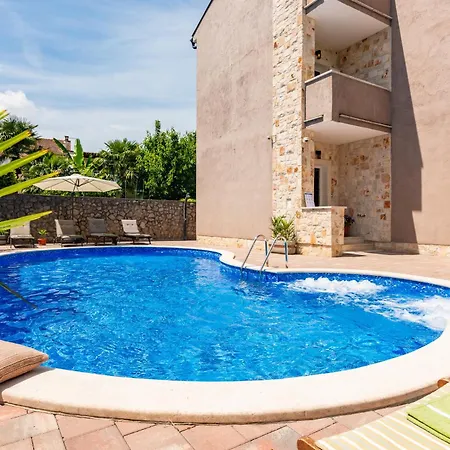 Private House Soulset With Garden And Pool Near In Malinska, Krk Βίλα Malinska