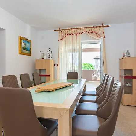 Βίλα Private House Soulset With Garden And Pool Near In Malinska, Krk