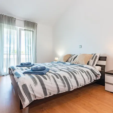 Private House Soulset With Garden And Pool Near In Malinska, Krk Βίλα