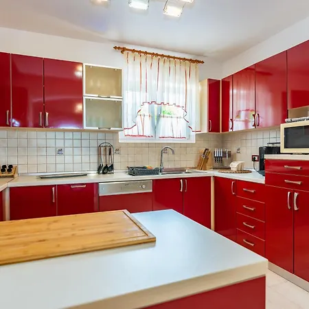 Private House Soulset With Garden And Pool Near In Malinska, Krk Βίλα *