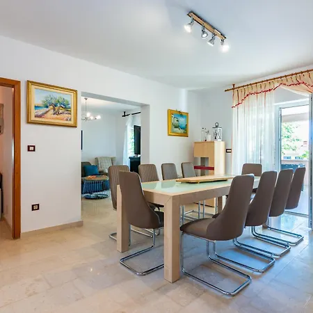 Private House Soulset With Garden And Pool Near In Malinska, Krk