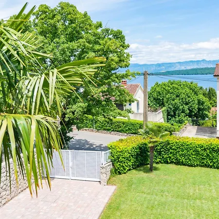 Private Soulset With Swimming Pool * Vantačići