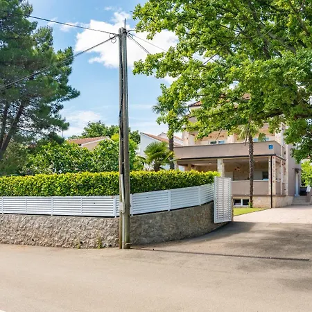 Private House Soulset With Garden And Pool Near In Malinska, Krk Βίλα *