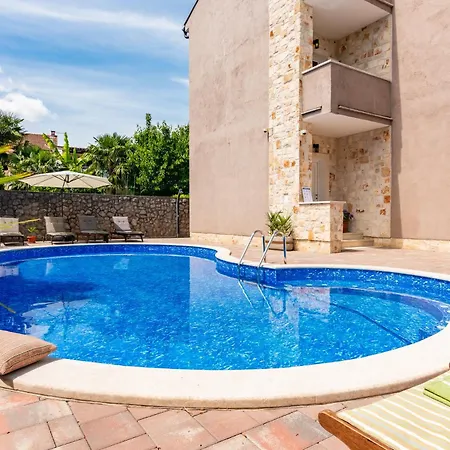 Βίλα Private House Soulset With Garden And Pool Near In Malinska, Krk Malinska