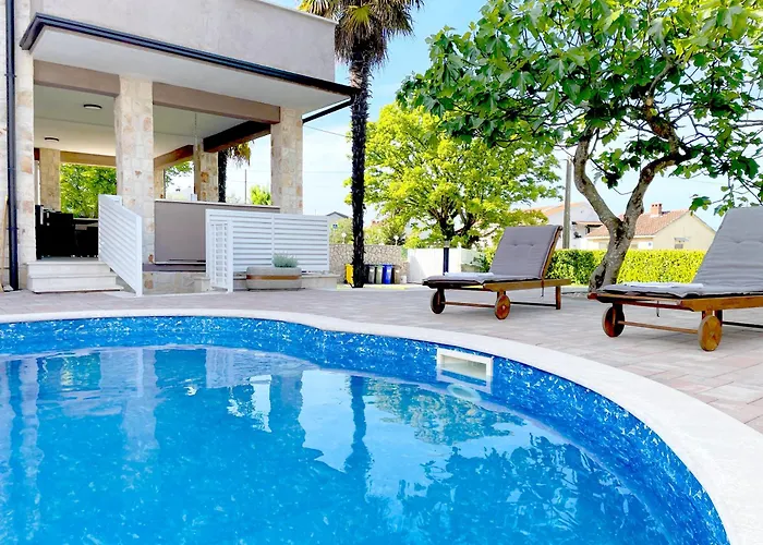 Villa Private Soulset With Swimming Pool Vantacici