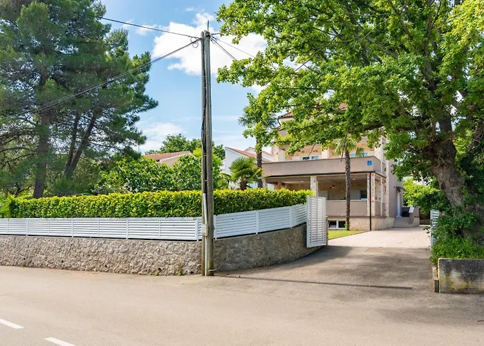 Private Soulset With Swimming Pool Villa *