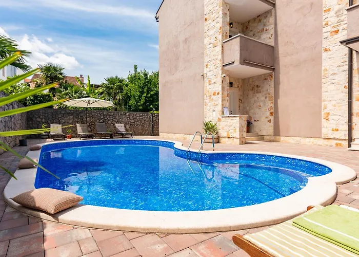 Villa Private Soulset With Swimming Pool Vantačići